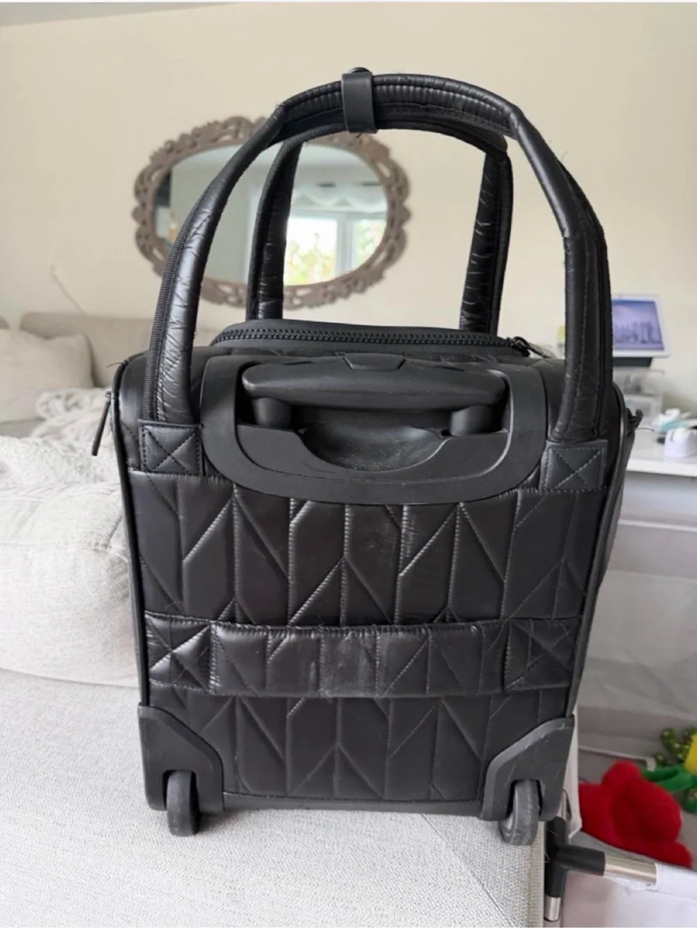 Joan & David Stylish Black Quilted Carry-On office  on wheels. Unisex